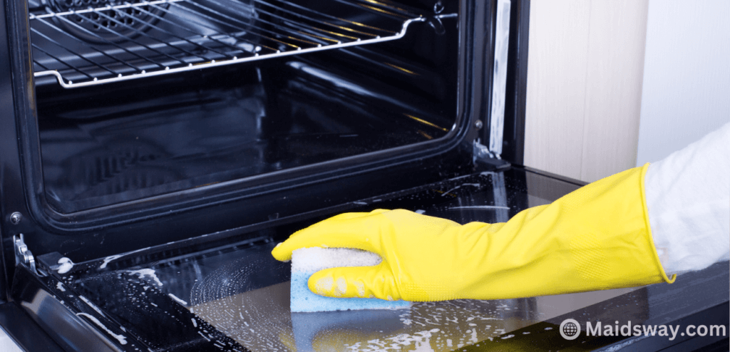 cleaning oven with baking soda